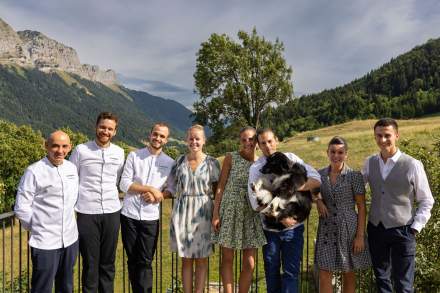 L'Auberge de Montmin· <span><span> Restaurant 2 étoiles Michelin<span> Talloires</span> </span></span>- Maison de cuisine 